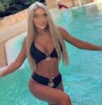 Çeşme Escort Karavanda Görüşen Bayan